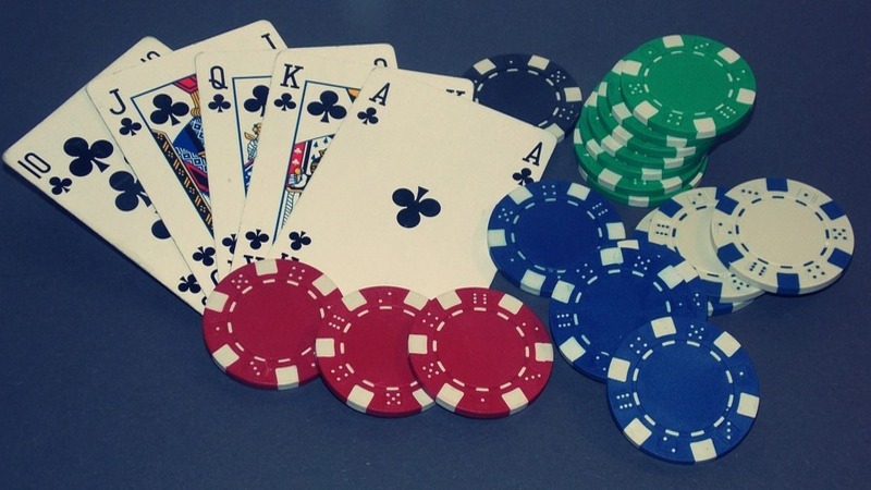 Kinh nghiệm oanh tạc các ván Poker hiệu quả